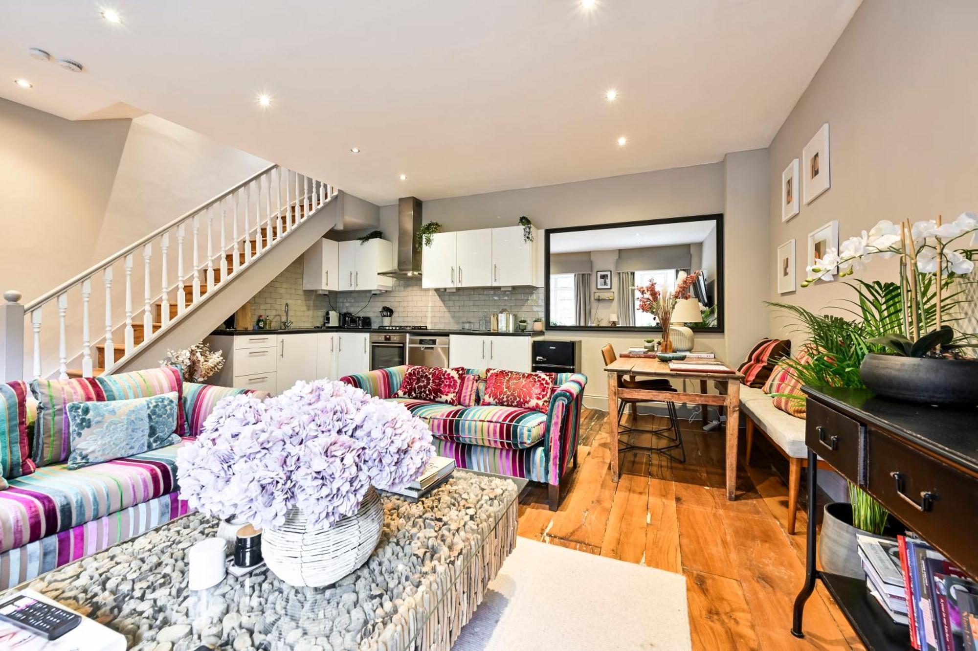 런던 Magnificent 2 Bed Hyde Park Mews House 아파트 외부 사진